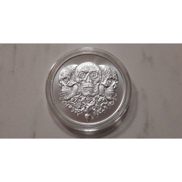 Art Round Sugar Skull Day Of Dead In coin capsule. 1 oz 999 SILVER - Picture 6 of 8